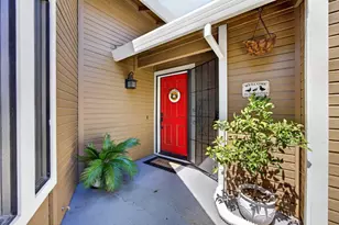 7157 Springmont Dr, Elk Grove, CA 95758 - Photo 9