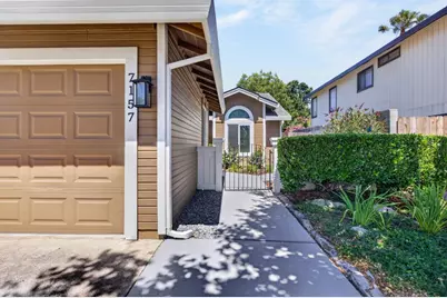 7157 Springmont Drive, Elk Grove, CA 95758 - Photo 3