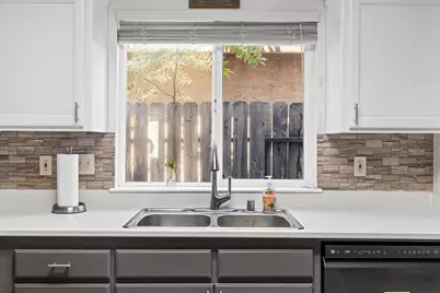 1005 Windsor Way, Chico, CA 95926 - Photo 13