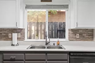 1005 Windsor Way, Chico, CA 95926 - Photo 13