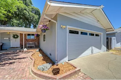 9125 Cecile Way, Sacramento, CA 95826 - Photo 9