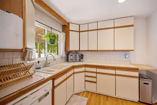 9125 Cecile Way, Sacramento, CA 95826 - Photo 29
