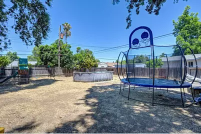 9125 Cecile Way, Sacramento, CA 95826 - Photo 43