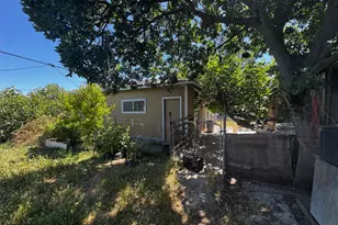 1832 G St, Rio Linda, CA 95673 - Photo 41
