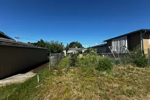 1832 G St, Rio Linda, CA 95673 - Photo 51