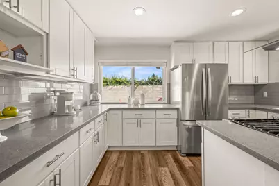 6091 Heath Way, Sacramento, CA 95823 - Photo 3