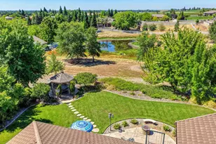 11880 Gidaro Dr, Elk Grove, CA 95624 - Photo 97