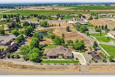 11880 Gidaro Drive, Elk Grove, CA 95624 - Photo 3