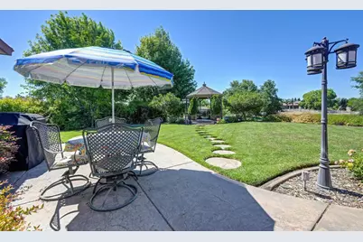 11880 Gidaro Drive, Elk Grove, CA 95624 - Photo 59
