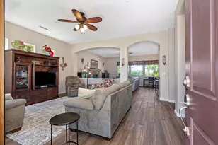 11880 Gidaro Dr, Elk Grove, CA 95624 - Photo 23