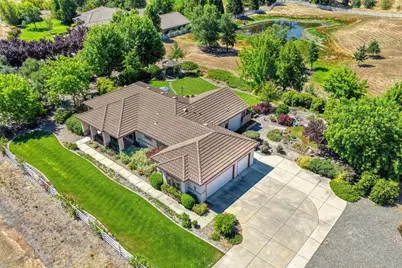 11880 Gidaro Drive, Elk Grove, CA 95624 - Photo 17