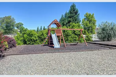11880 Gidaro Drive, Elk Grove, CA 95624 - Photo 73