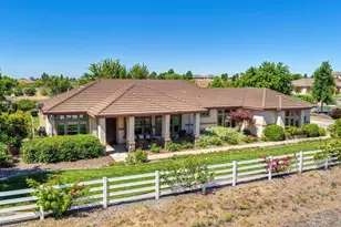 11880 Gidaro Dr, Elk Grove, CA 95624 - Photo 9