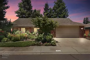 3025 Park Oak Dr, Lodi, CA 95242 - Photo 1