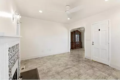 2121 Juliesse Avenue, Sacramento, CA 95821 - Photo 9