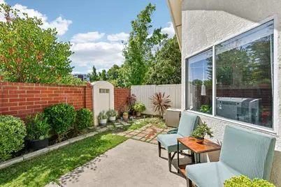 8101 Arroyo Vista Drive, Sacramento, CA 95823 - Photo 33