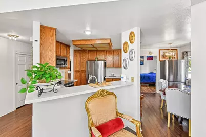 8101 Arroyo Vista Drive, Sacramento, CA 95823 - Photo 13