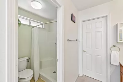 8101 Arroyo Vista Drive, Sacramento, CA 95823 - Photo 27