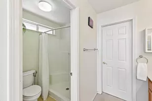 8101 Arroyo Vista Dr, Sacramento, CA 95823 - Photo 27