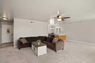 1307 Stafford Way, Yuba City, CA 95991 - Photo 5