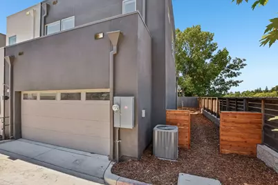 2079 Freya Walk, Sacramento, CA 95835 - Photo 31