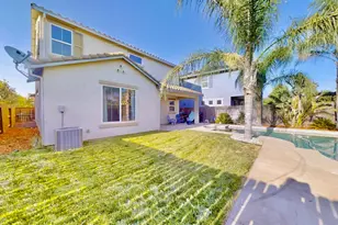 2220 Castle Pines Way, Roseville, CA 95747 - Photo 1