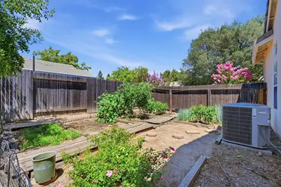 8329 Oakwood Hills Circle, Citrus Heights, CA 95610 - Photo 43