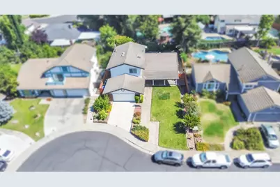 8559 Coral Crest Court, Elk Grove, CA 95624 - Photo 5