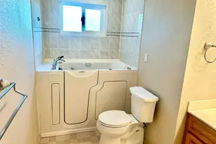 7212 Los Molinas Ln, Stockton, CA 95207 - Photo 23