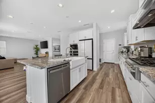 8330 Claret St, Roseville, CA 95747 - Photo 9