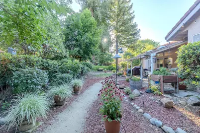201 Bowden Court, Roseville, CA 95747 - Photo 19