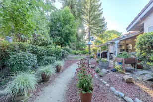201 Bowden Ct, Roseville, CA 95747 - Photo 19