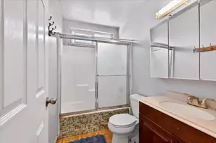 8277 Southfields Cir, Sacramento, CA 95828 - Photo 17
