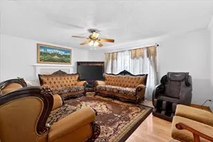 8277 Southfields Cir, Sacramento, CA 95828 - Photo 5