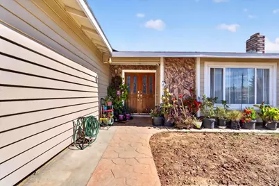 8277 Southfields Circle, Sacramento, CA 95828 - Photo 3