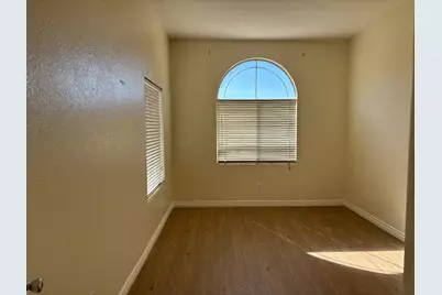4956 Miramare Lane, Stockton, CA 95206 - Photo 19