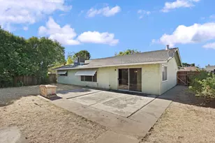 8744 Lodestone Cir, Elk Grove, CA 95624 - Photo 35