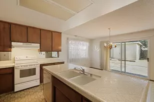 8744 Lodestone Cir, Elk Grove, CA 95624 - Photo 17