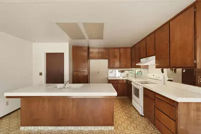 8744 Lodestone Circle, Elk Grove, CA 95624 - Photo 13