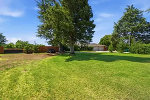 7148 E Waterloo Rd, Stockton, CA 95215 - Photo 17
