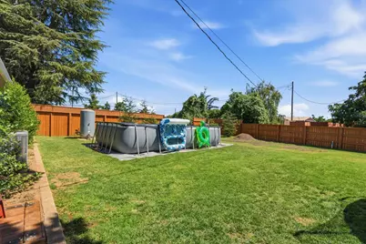 7148 E Waterloo Road, Stockton, CA 95215 - Photo 15