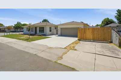 1404 Middlefield Avenue, Stockton, CA 95204 - Photo 3