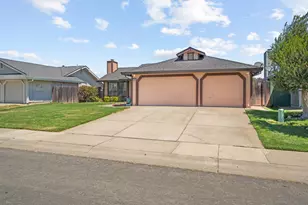 4865 Bamford Dr, Sacramento, CA 95823 - Photo 3