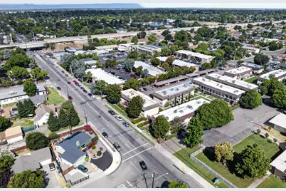 2421 Country Club Boulevard #B6, Stockton, CA 95204 - Photo 29