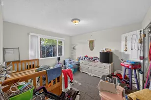 2421 Country Club Blvd, Stockton, CA 95204 - Photo 13