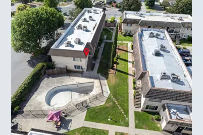2421 Country Club Boulevard #B6, Stockton, CA 95204 - Photo 19
