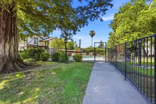 2539 Exeter Square Ln, Sacramento, CA 95825 - Photo 59
