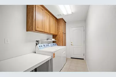 596 Village Drive, Galt, CA 95632 - Photo 13