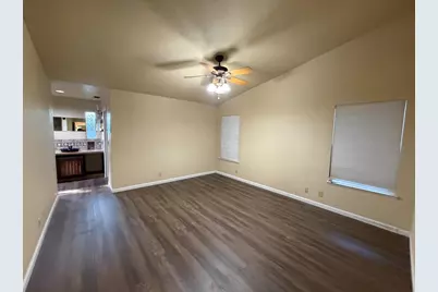 5825 Laguna Trail Way, Elk Grove, CA 95758 - Photo 19