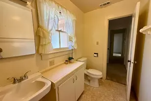 1053 Sycamore Ave, Gustine, CA 95322 - Photo 27